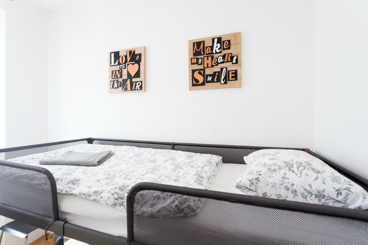 Lovely Two Level Apartment For Families Відень Екстер'єр фото